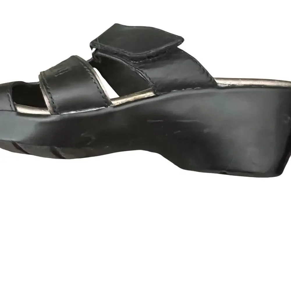 Clarks Bendables Ella Celtic Sandals 8.5 Black Leather Laser Cutout Wedge Slide